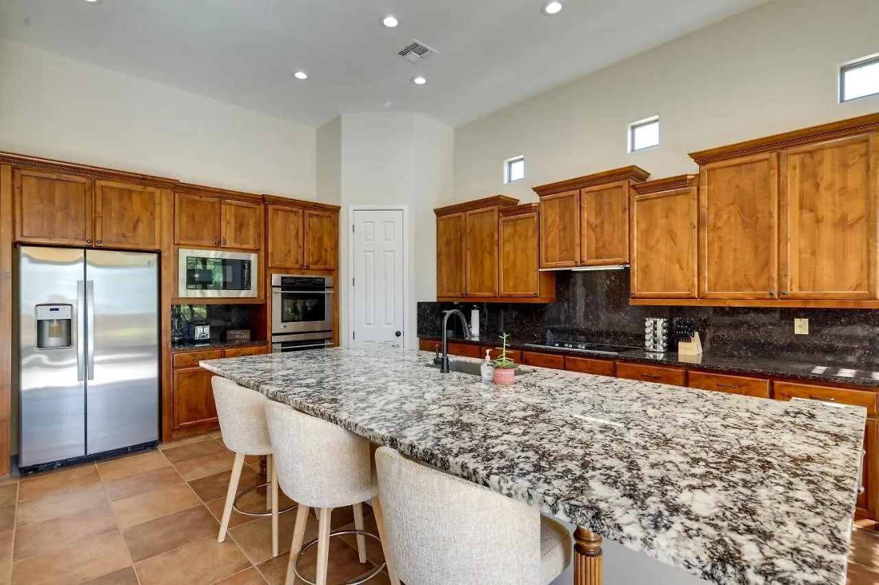 Tatil Evi Spacious North Phoenix Oasis With Pool And Patio!