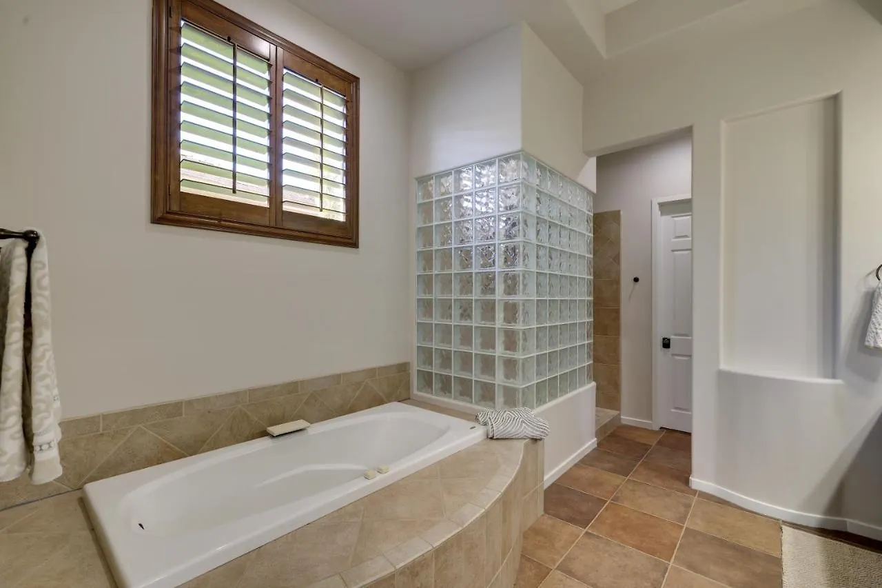 Spacious North Phoenix Oasis With Pool And Patio! 0*,  ABD